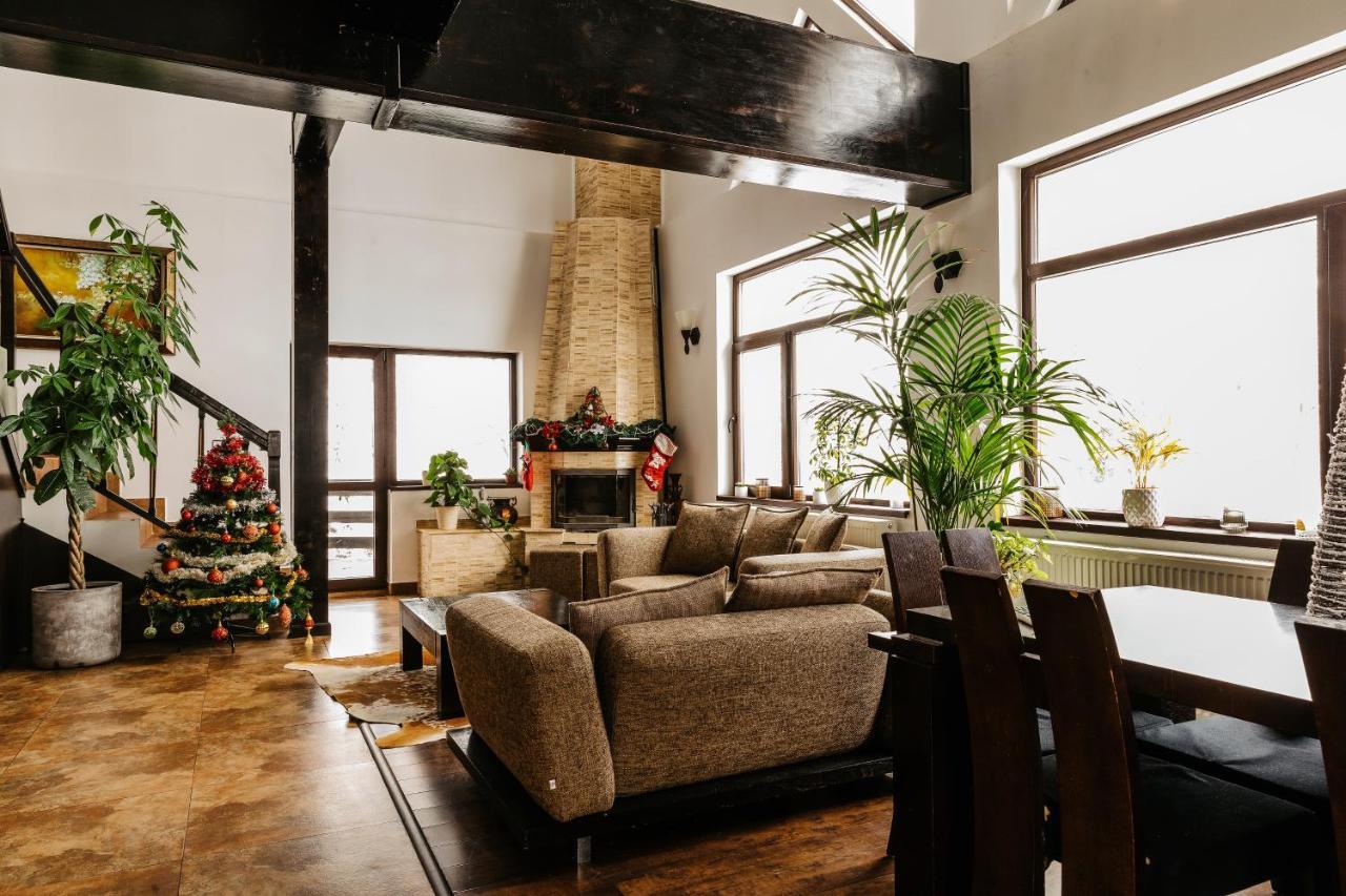 Contele Vladimir Hotel Бран Екстериор снимка